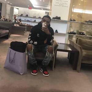 Meet your Posher, Kamoy